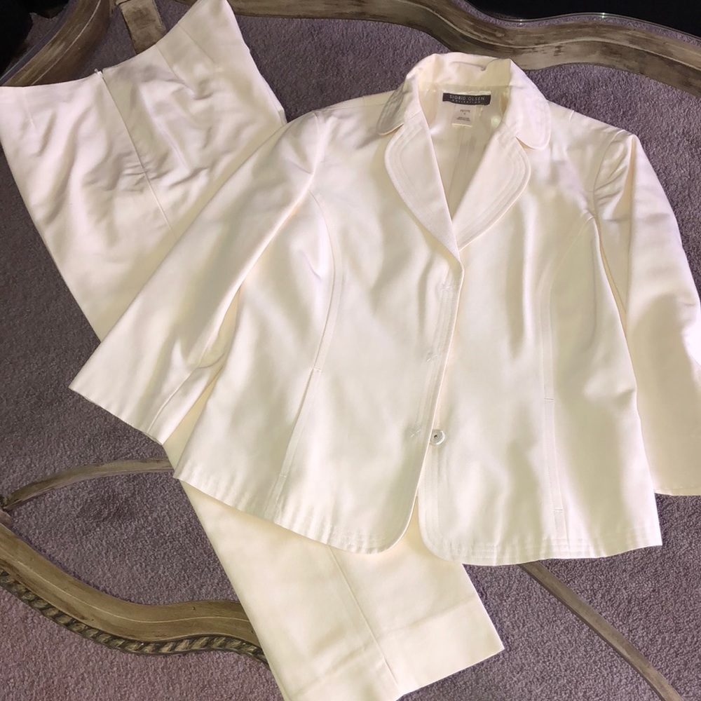 Spring Capri Suit